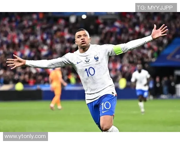 全球足坛超级球星大盘点 从梅西到C罗再到姆巴佩谁才是最佳选手