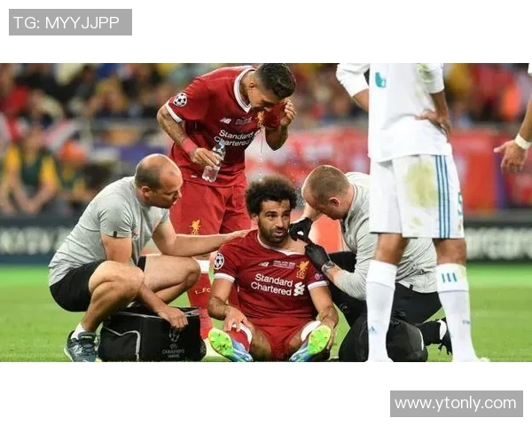 足球明星伤病解析图：了解顶级球员受伤情况及恢复过程